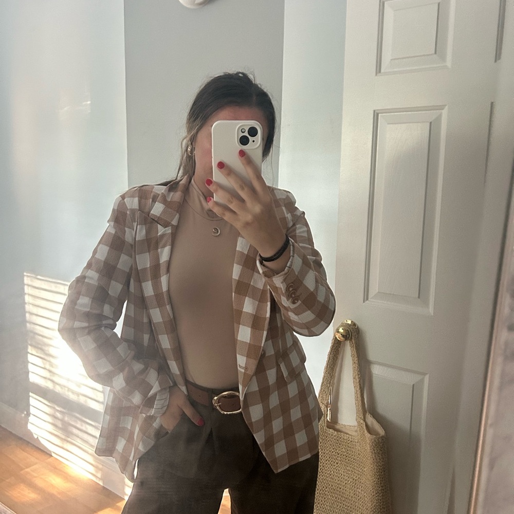 Stylish Tan Checkered Women's Blazer